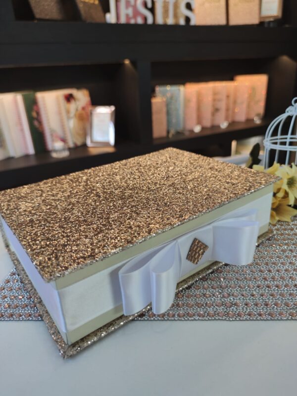 CAIXA PRESENTE PERSONALIZADA NO GLITER