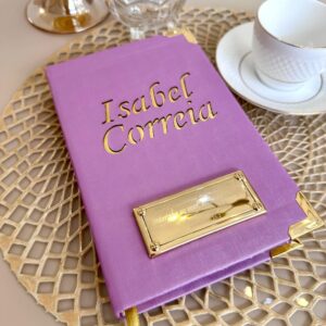 BÍBLIA COM NOME PERSONALIZADO NO TECIDO