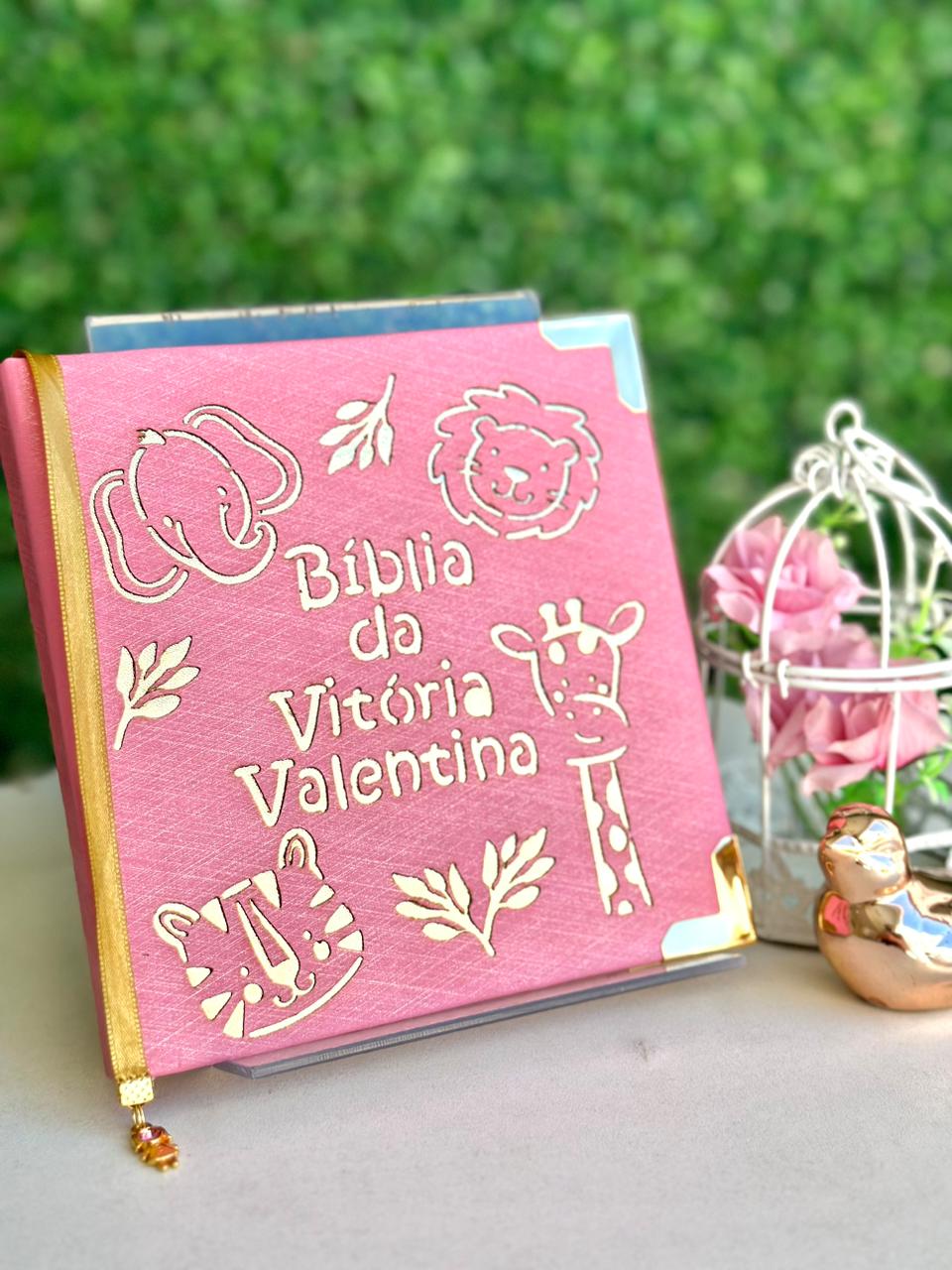 BÍBLIA INFANTIL NO TECIDO- SAFARI - Imagem 2